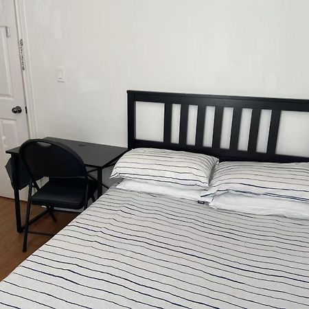 Double Room With Shared Bathroom 536B Toronto Exterior foto