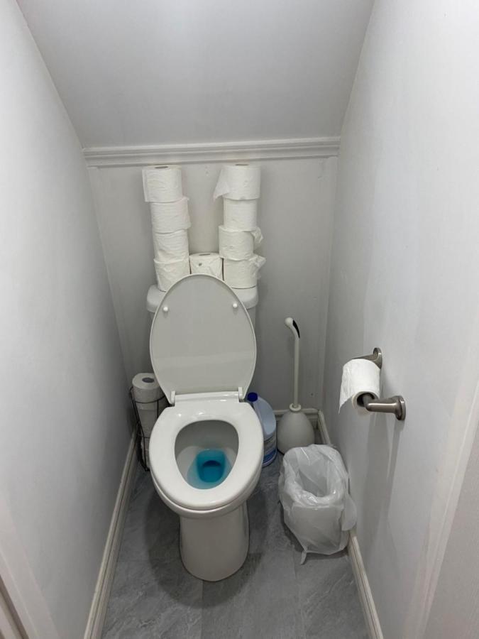 Double Room With Shared Bathroom 536B Toronto Exterior foto