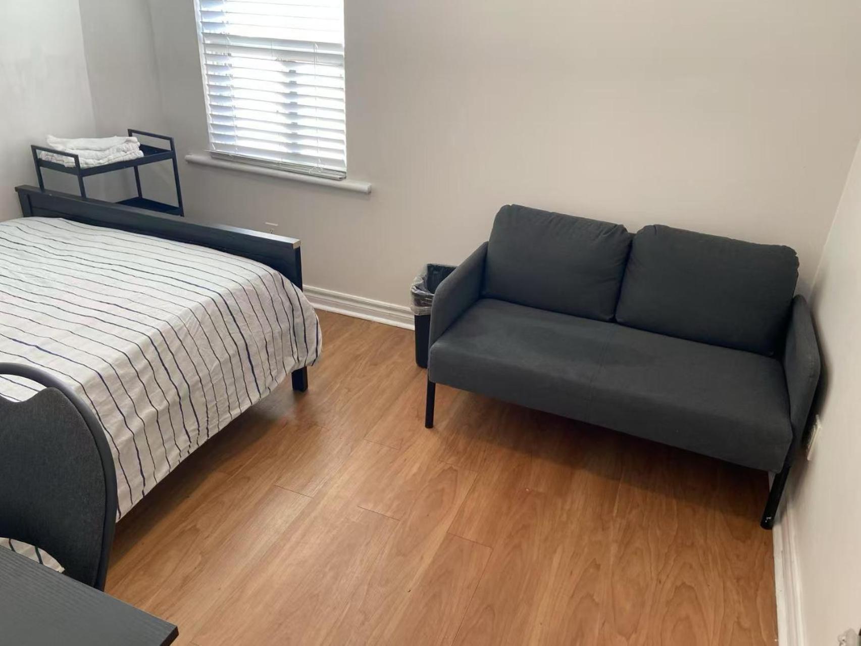 Double Room With Shared Bathroom 536B Toronto Exterior foto
